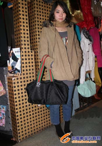街头真人秀 邻家<em>女孩儿</em>的<em>亲和力</em>搭配